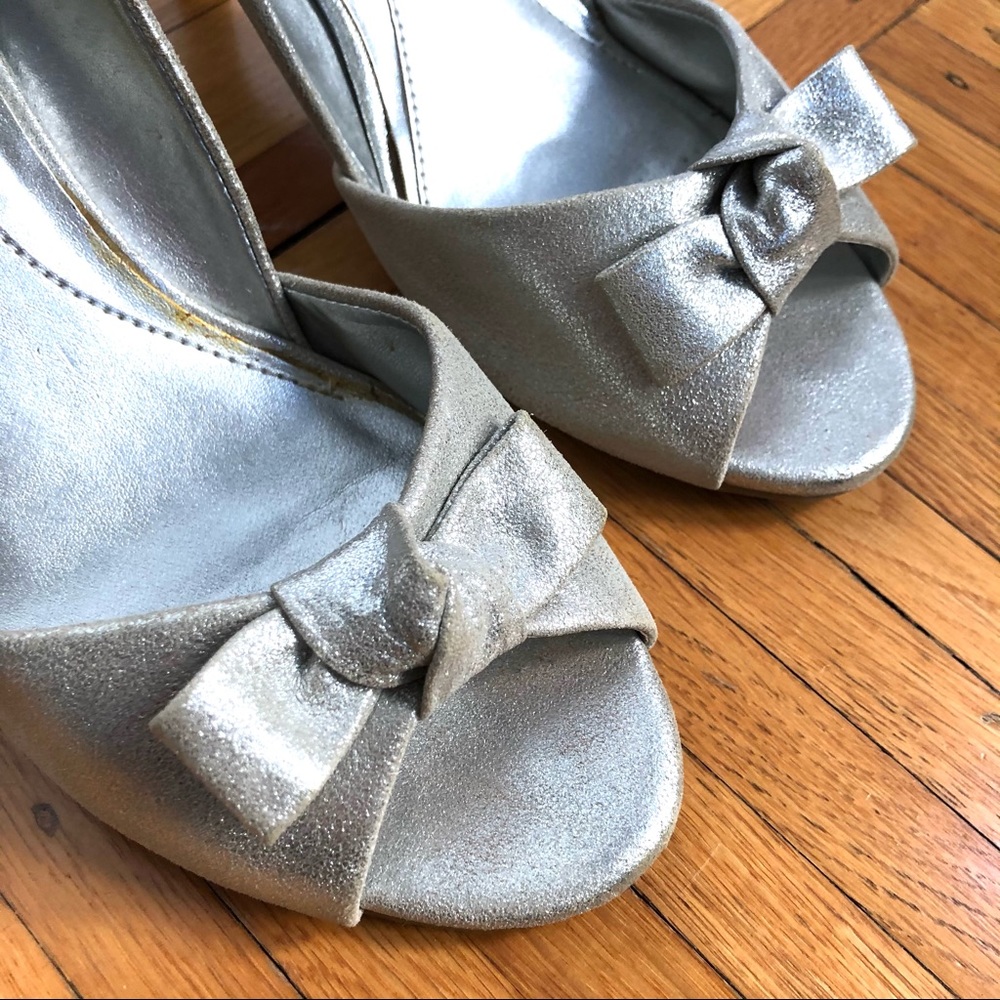 Kenneth Cole Reaction peep toe heels - 8